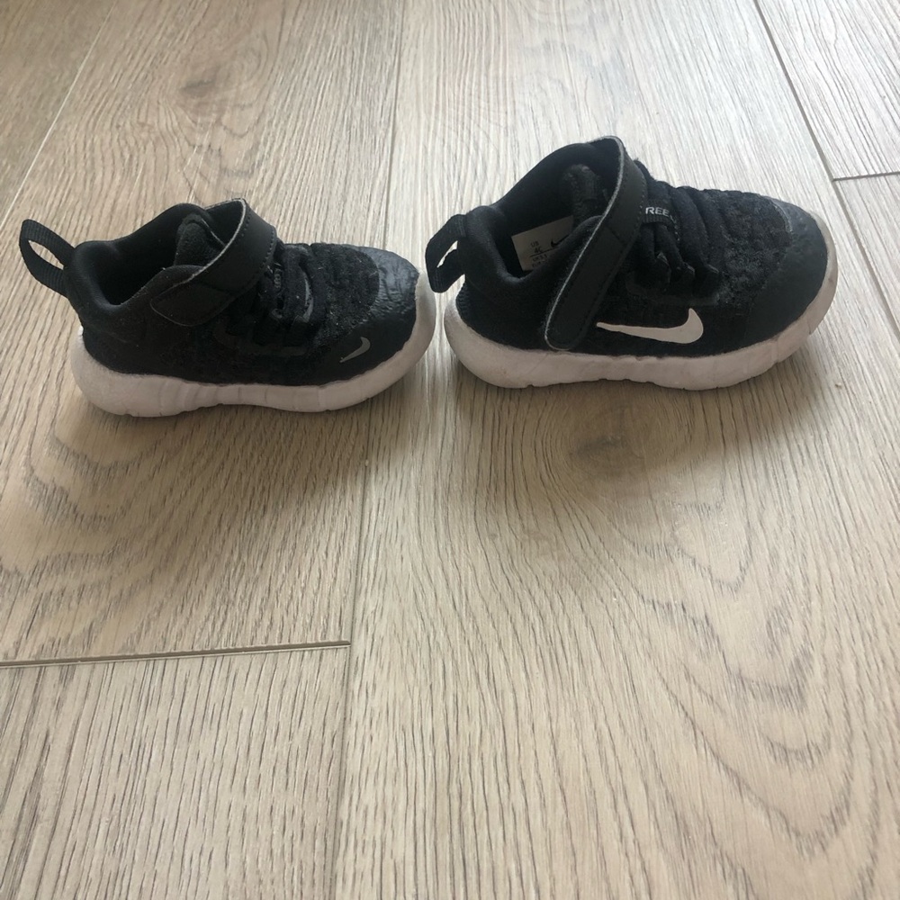 Nike Free RN 2021 Baby Sneakers color Black Toddler size 4 - Picture 4 of 11